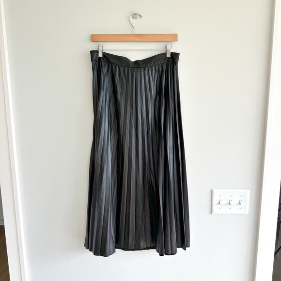 Zara Pleated Midi Skirt Black L NWT - Picture 2 of 9